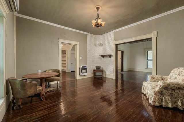 701 E Main Street, Whitesboro, TX 76273