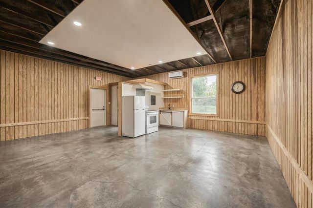 701 E Main Street, Whitesboro, TX 76273