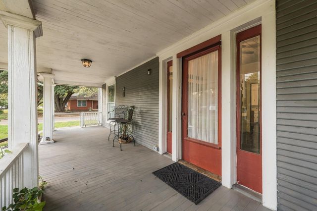 701 E Main Street, Whitesboro, TX 76273