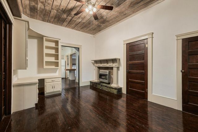 701 E Main Street, Whitesboro, TX 76273