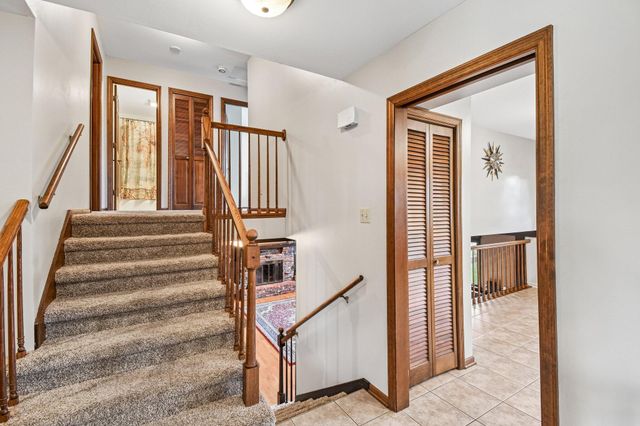 9618 Walnut Drive, Munster, IN 46321
