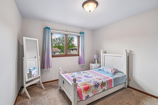 9618 Walnut Drive, Munster, IN 46321