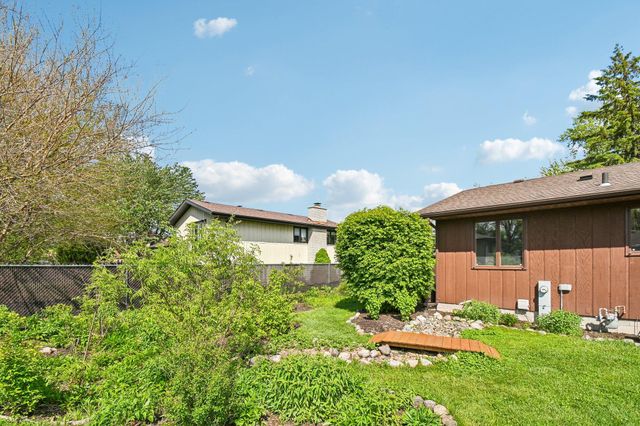 9618 Walnut Drive, Munster, IN 46321