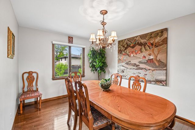 9618 Walnut Drive, Munster, IN 46321