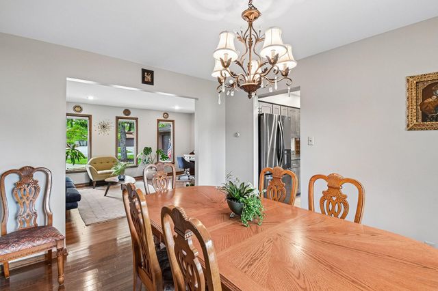9618 Walnut Drive, Munster, IN 46321