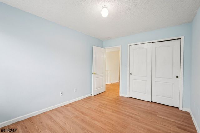 8616 Brittany Dr, Wayne Twp., NJ 07470