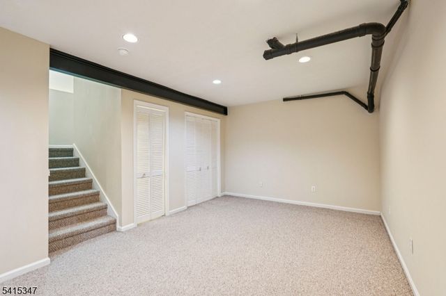 8616 Brittany Dr, Wayne Twp., NJ 07470