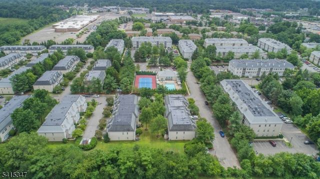 8616 Brittany Dr, Wayne Twp., NJ 07470