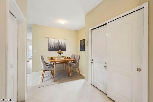 8616 Brittany Dr, Wayne Twp., NJ 07470