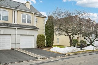 8616 Brittany Dr, Wayne Twp., NJ 07470