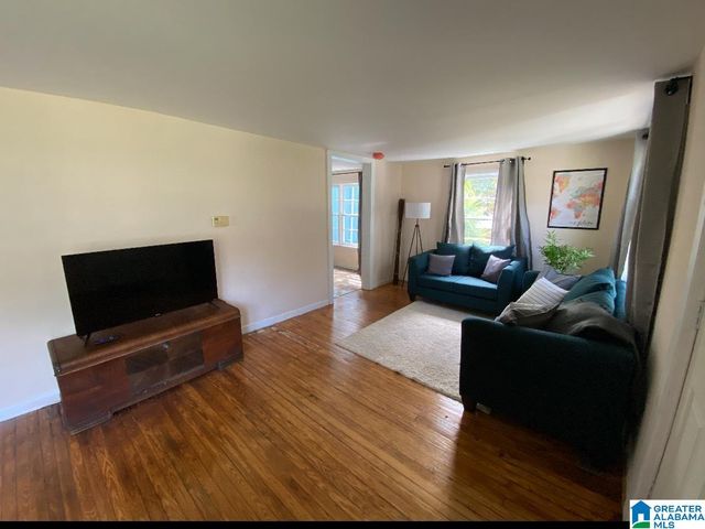 301 20TH AVENUE NW, Center Point, AL 35215