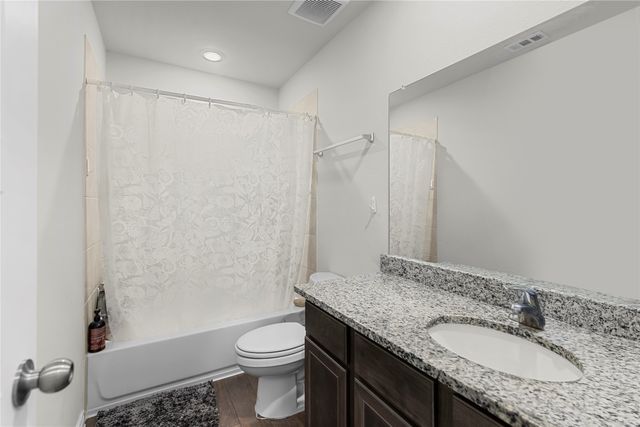 401 Thompson Place, Everman, TX 76140