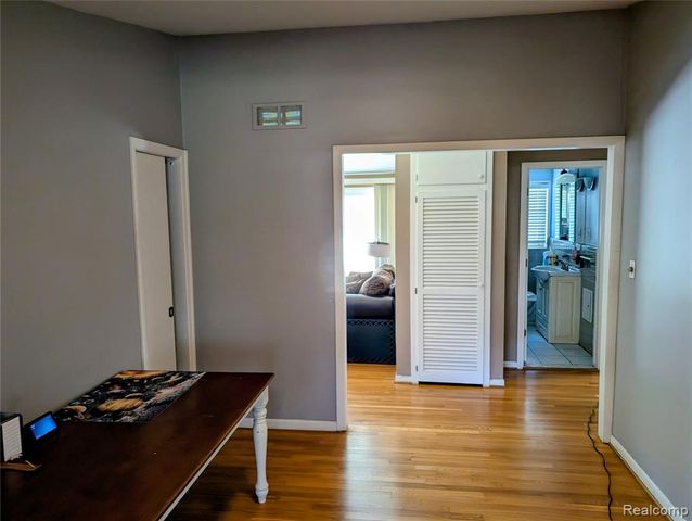 9085 Melrose Street, Livonia, MI 48150