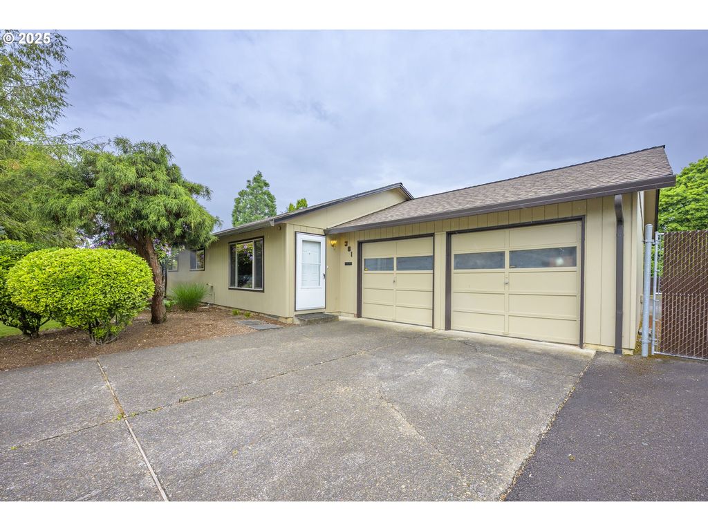 381 Se 37TH Ave, Hillsboro, OR 97123