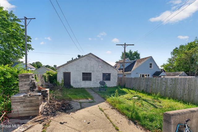 1063 Cutler Street, Schenectady, NY 12303