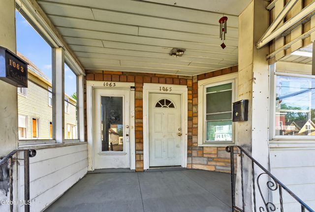1063 Cutler Street, Schenectady, NY 12303