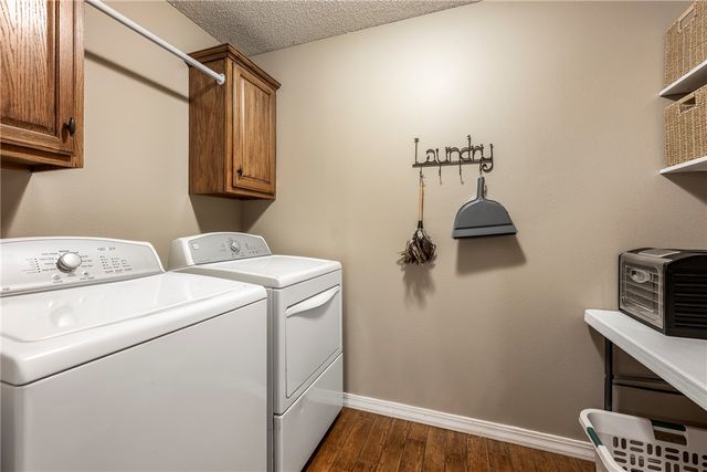 909 E Apple Blossom Avenue, Springdale, AR 72764