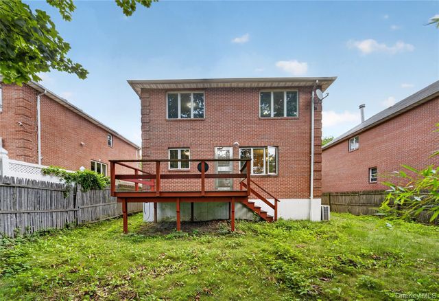 87-16 Palo Alto Street, Hollis, NY 11423
