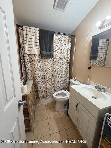 915 Tisdale Avenue, Lansing, MI 48910