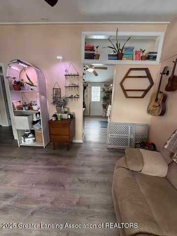 915 Tisdale Avenue, Lansing, MI 48910