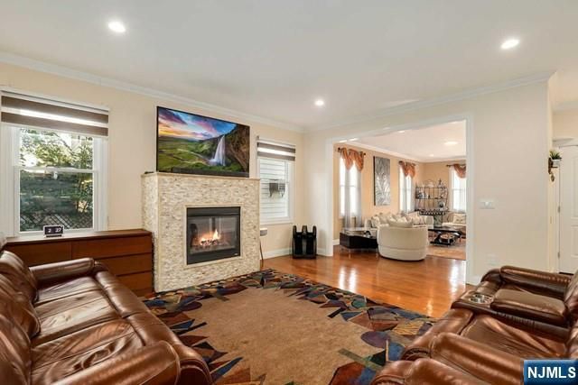 157 Woodridge Street, Wood Ridge, NJ 07075