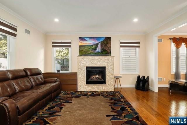 157 Woodridge Street, Wood Ridge, NJ 07075