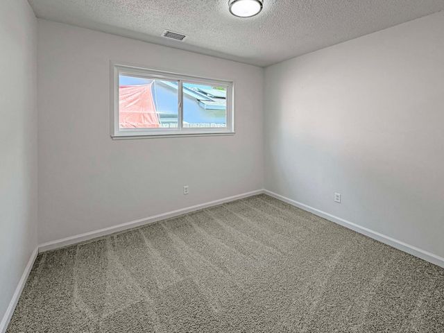 7827 Glen Tree Dr, Citrus Heights, CA 95610