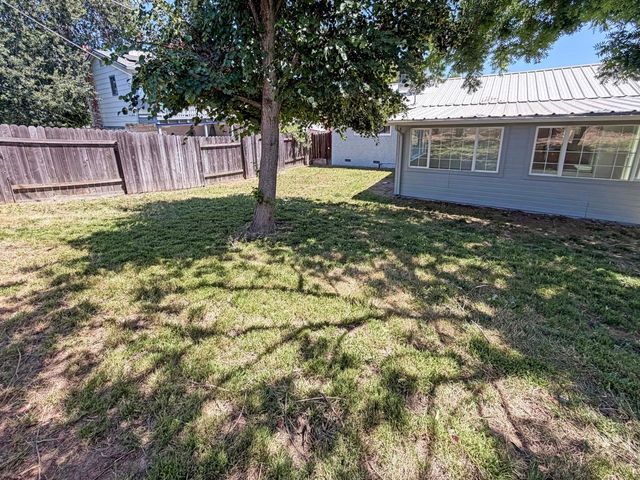 7827 Glen Tree Dr, Citrus Heights, CA 95610