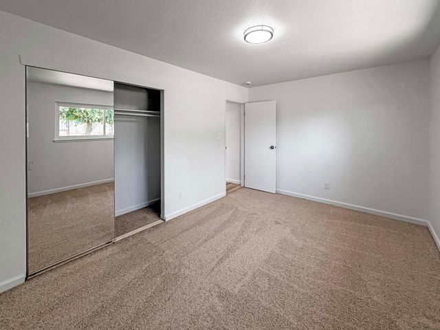7827 Glen Tree Dr, Citrus Heights, CA 95610