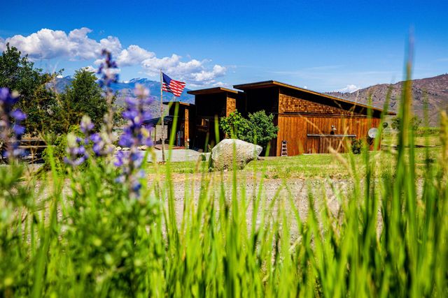74 Sawtooth View Rd, Methow, WA 98846