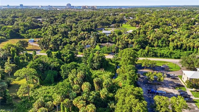 320 Mariana AVE, North Fort Myers, FL 33903