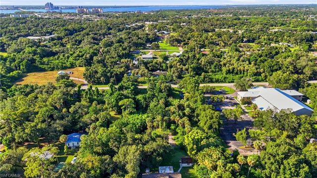 320 Mariana AVE, North Fort Myers, FL 33903