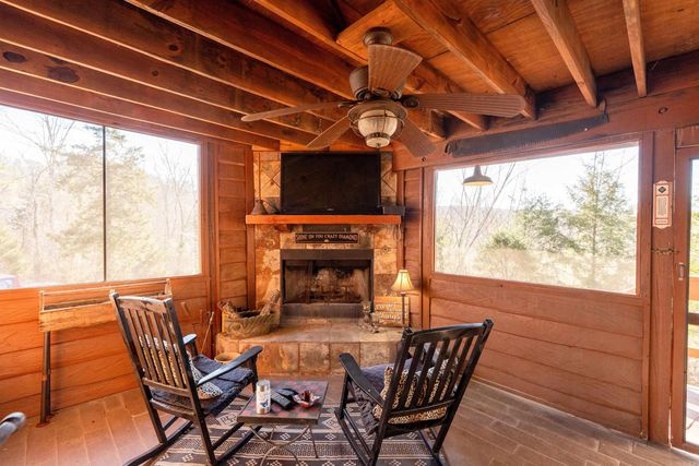 6 Aviation Way, Heber Springs, AR 72543