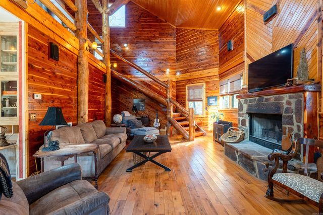 6 Aviation Way, Heber Springs, AR 72543