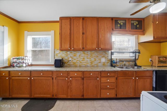 5704 Harvest Lane, Toledo, OH 43623