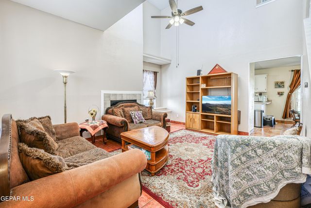 7108 CANYON RUN Drive, El Paso, TX 79912