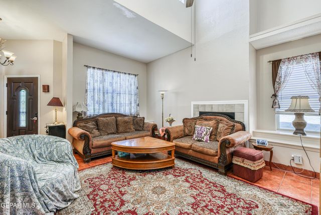 7108 CANYON RUN Drive, El Paso, TX 79912