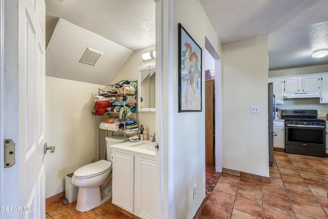 7108 CANYON RUN Drive, El Paso, TX 79912