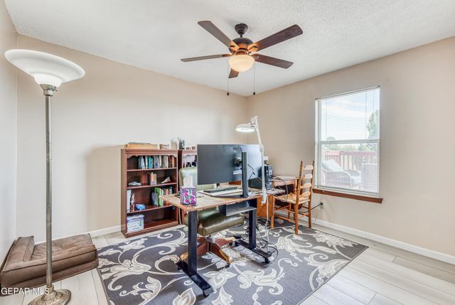 7108 CANYON RUN Drive, El Paso, TX 79912