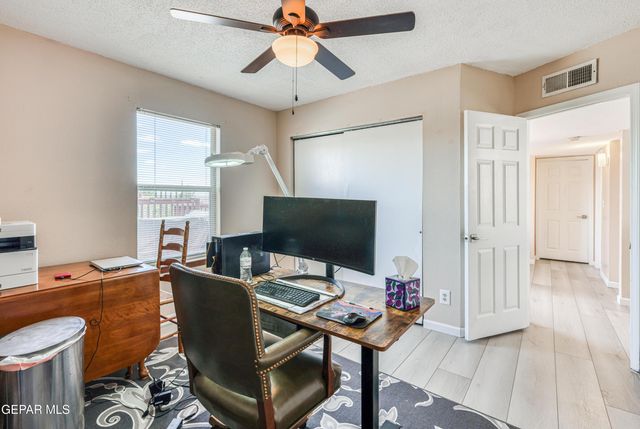 7108 CANYON RUN Drive, El Paso, TX 79912