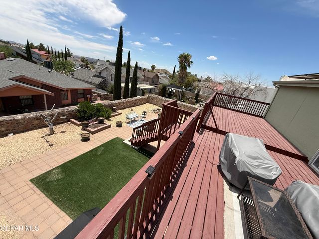 7108 CANYON RUN Drive, El Paso, TX 79912
