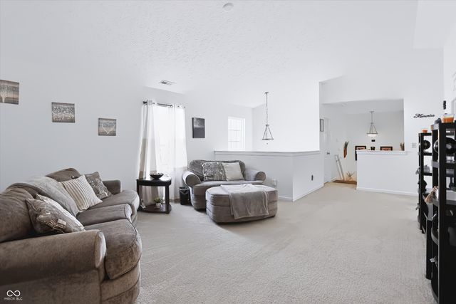 8446 Templederry Drive, Brownsburg, IN 46112