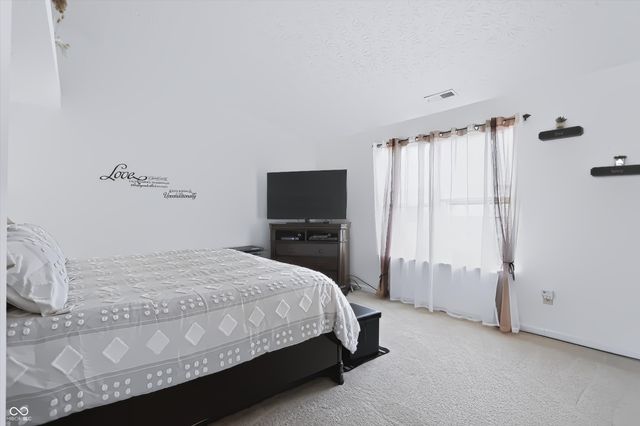 8446 Templederry Drive, Brownsburg, IN 46112