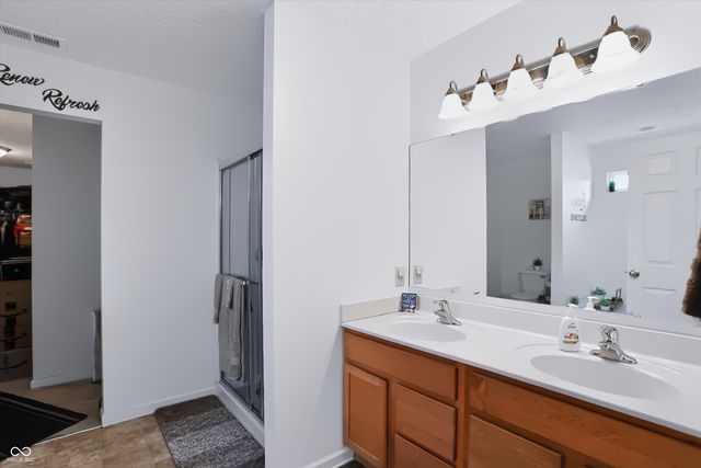 8446 Templederry Drive, Brownsburg, IN 46112