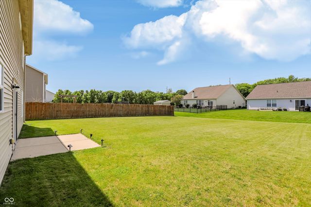 8446 Templederry Drive, Brownsburg, IN 46112