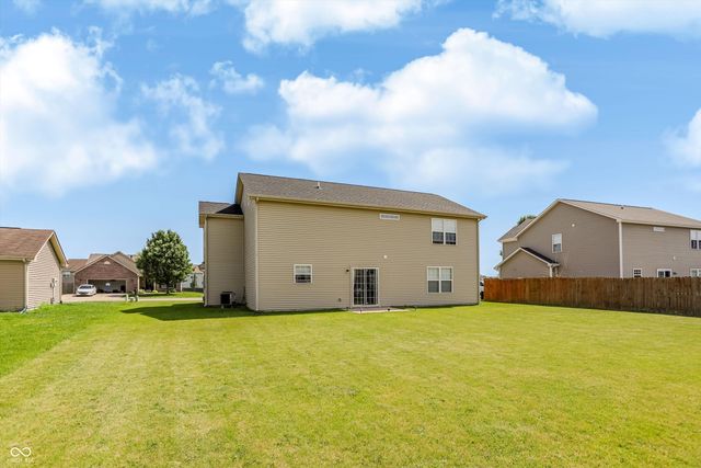 8446 Templederry Drive, Brownsburg, IN 46112