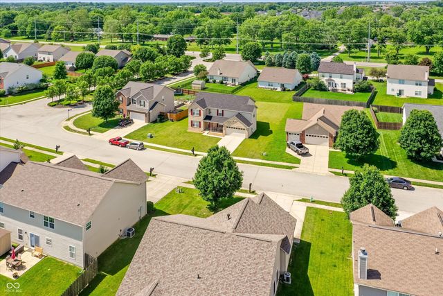 8446 Templederry Drive, Brownsburg, IN 46112