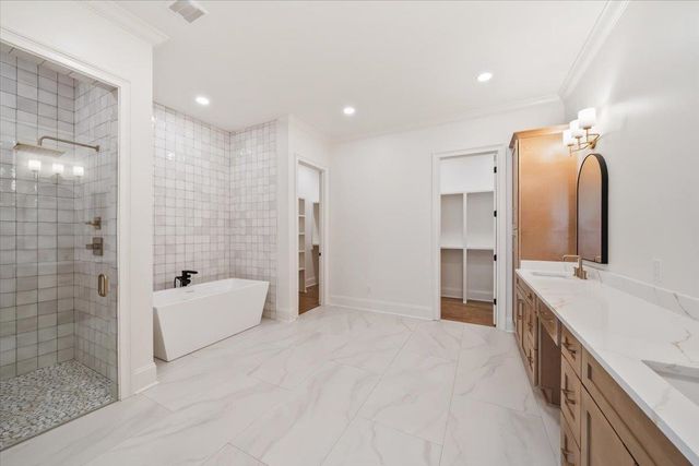 5037 HENRY HEIGHTS DR, Memphis, TN 38117