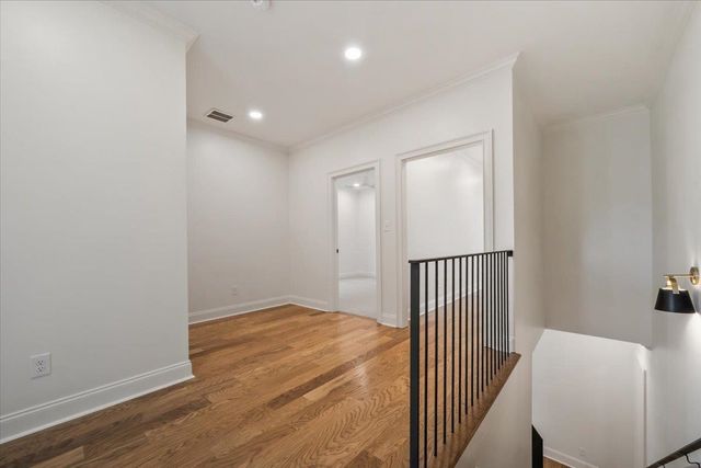 5037 HENRY HEIGHTS DR, Memphis, TN 38117