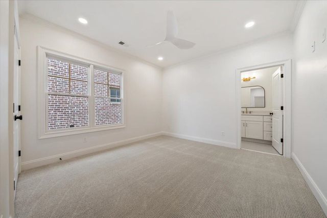 5037 HENRY HEIGHTS DR, Memphis, TN 38117